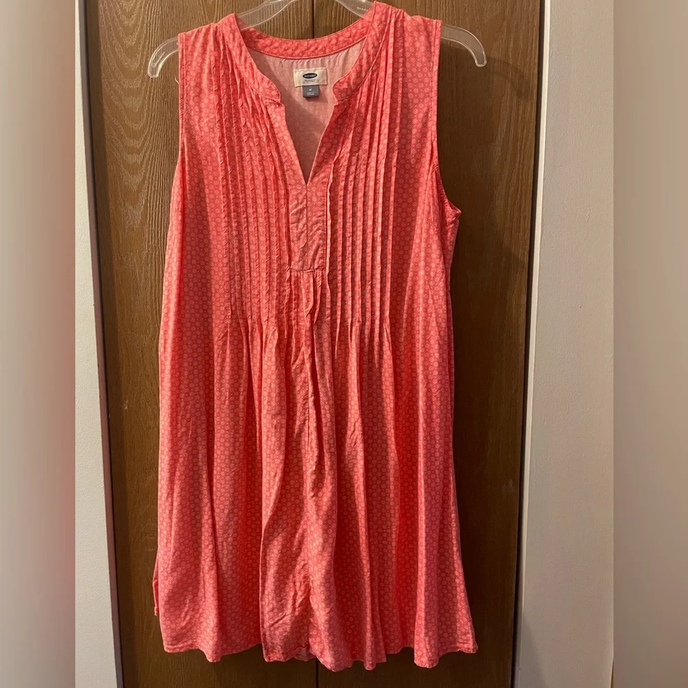 Old Navy Women’s Sleeveless Dress, Size: M, Color: Peach w/Floral Dot Print - Picture 1 of 4